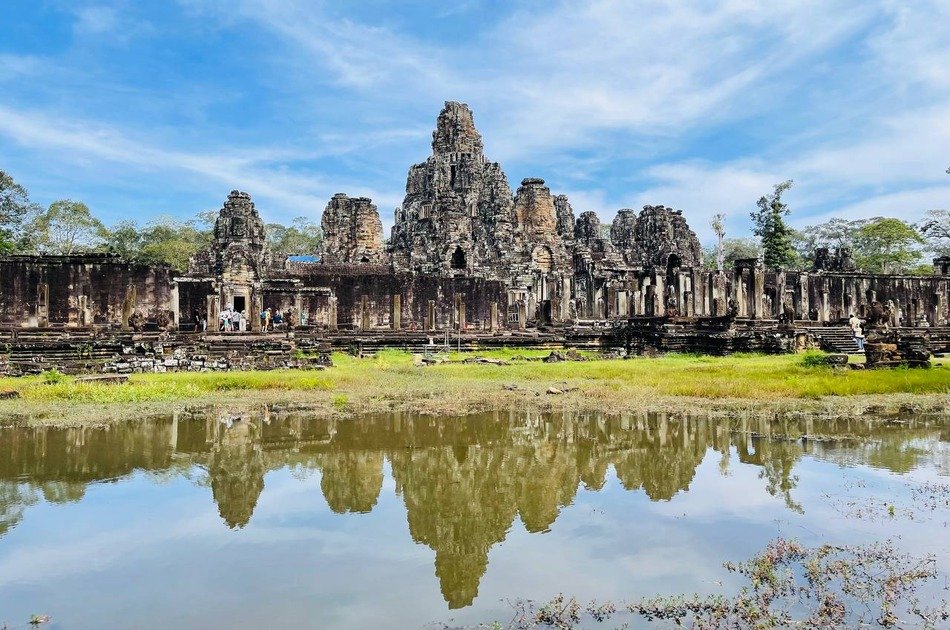 3-Day Angkor Adventure with Phnom Kulen Waterfalls, Floating Village