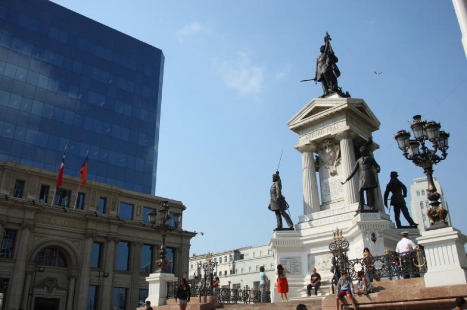 Stunning sights to see on the Valparaiso walking Tour