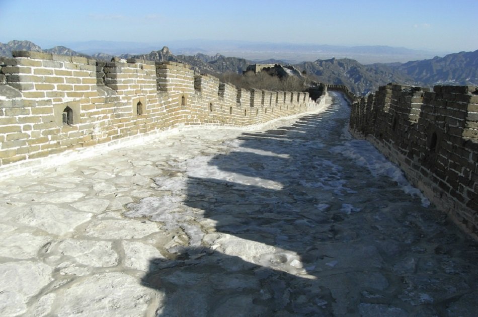 Customizable Mutianyu Great Wall Private Tour With Roast Duck Dinner and Evening Show