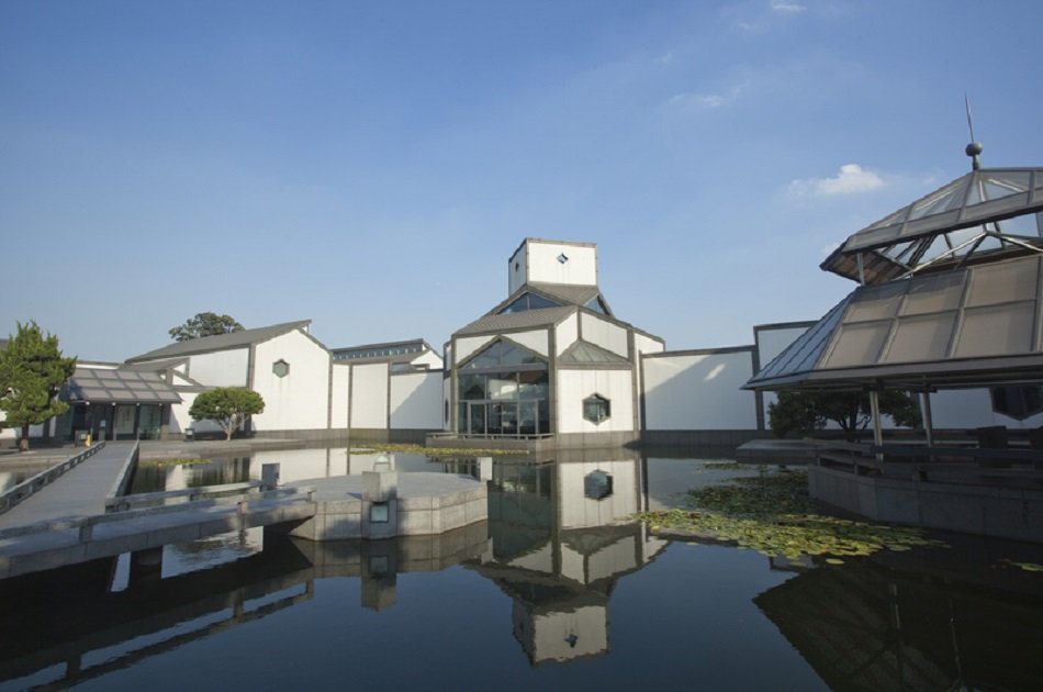 Private Day Tour of Gardens and Old Street in Suzhou