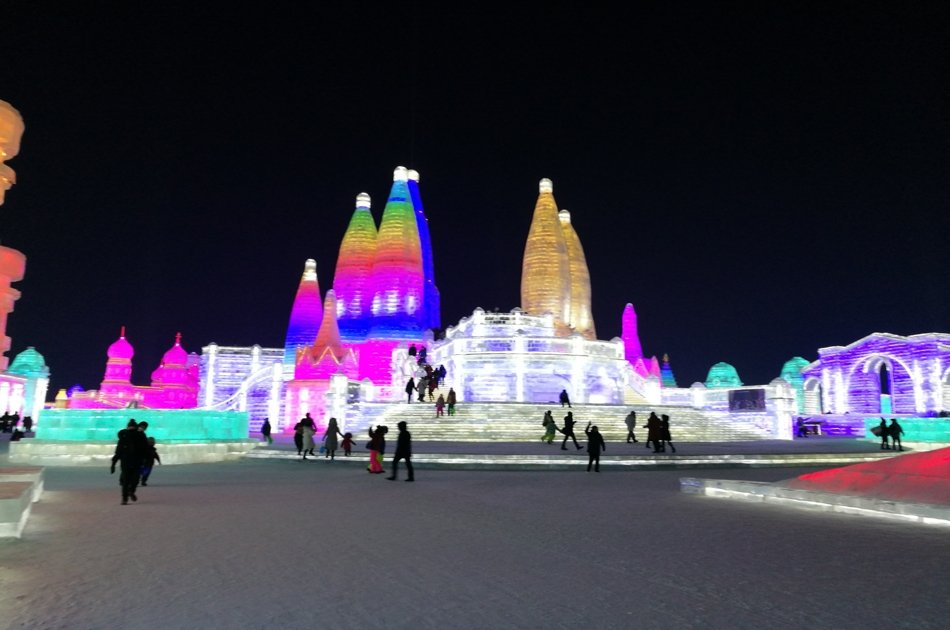 Private Harbin Day Tour to Ice and Snow Sculpture Festival