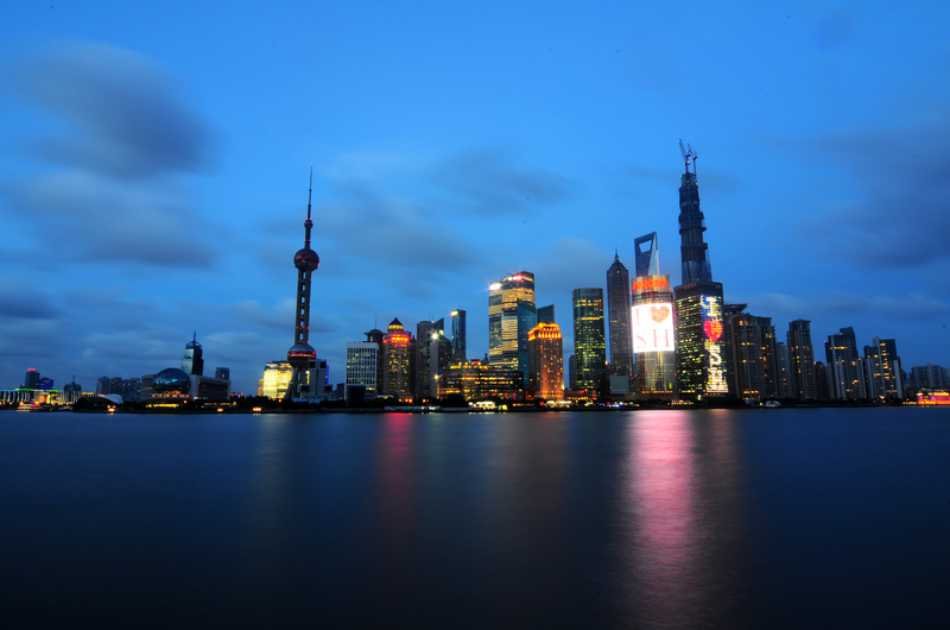 Shanghai Night Tour of the Bund and Luxury Huangpu River Cruise