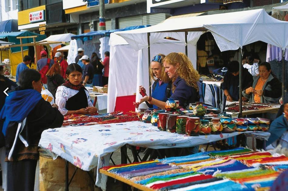 Otavalo Indigenous Market, Cotacachi & Cuicocha Tour with lunch