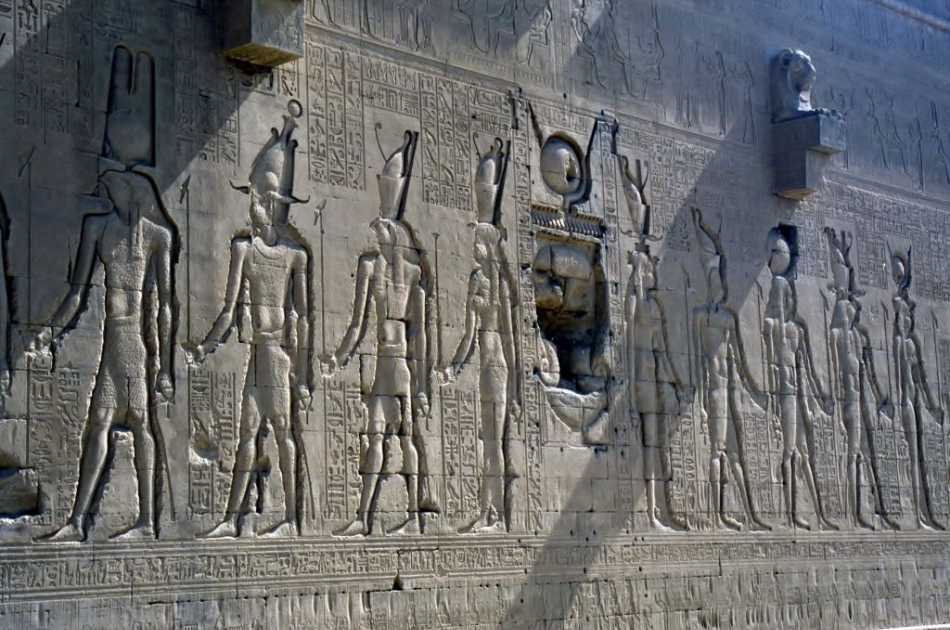 Private Half Day Tour to Dendera Temple From Luxor