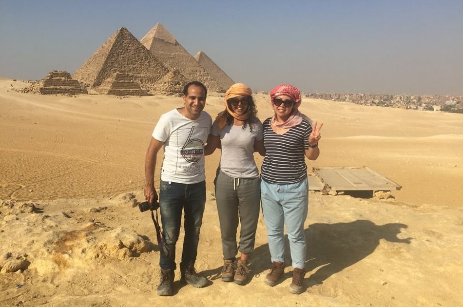 Yalla Pyramids 1 Day Private Tour in Giza From Cairo