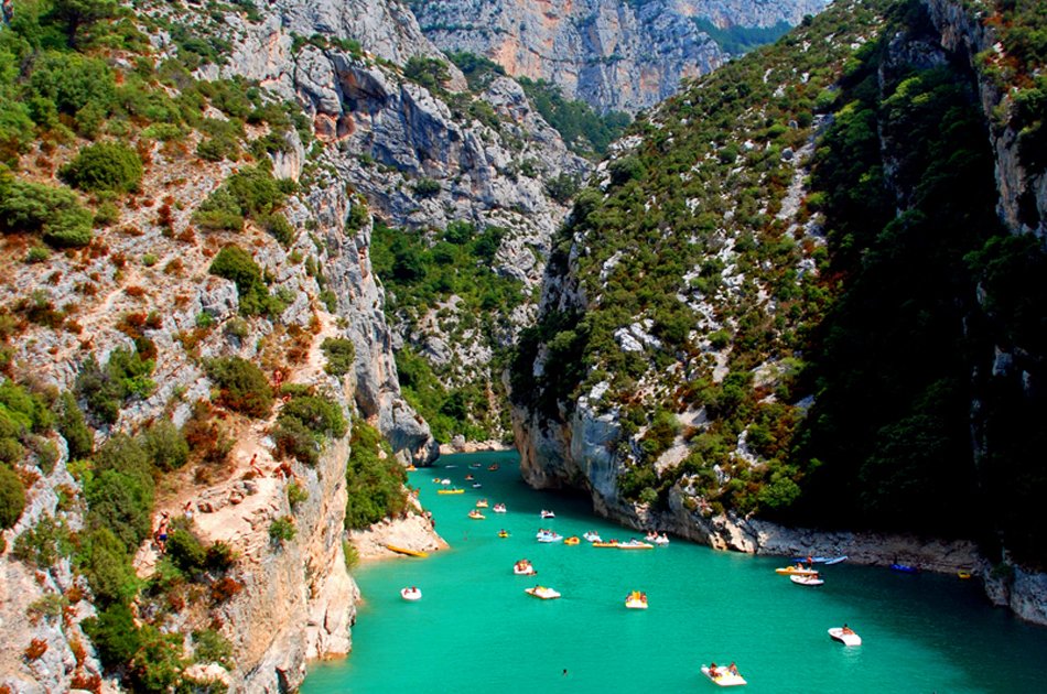 Private Tour of The Wild Provence from Avignon, Marseille and Aix-en-Provence