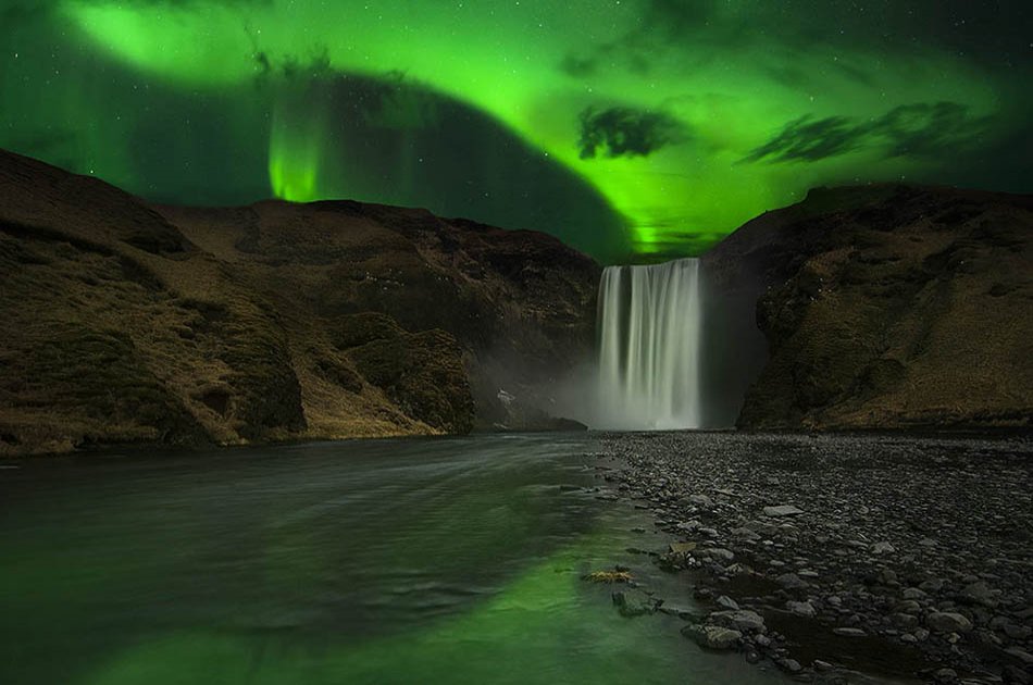 Private Northern Lights Tour - Iceland South Coast