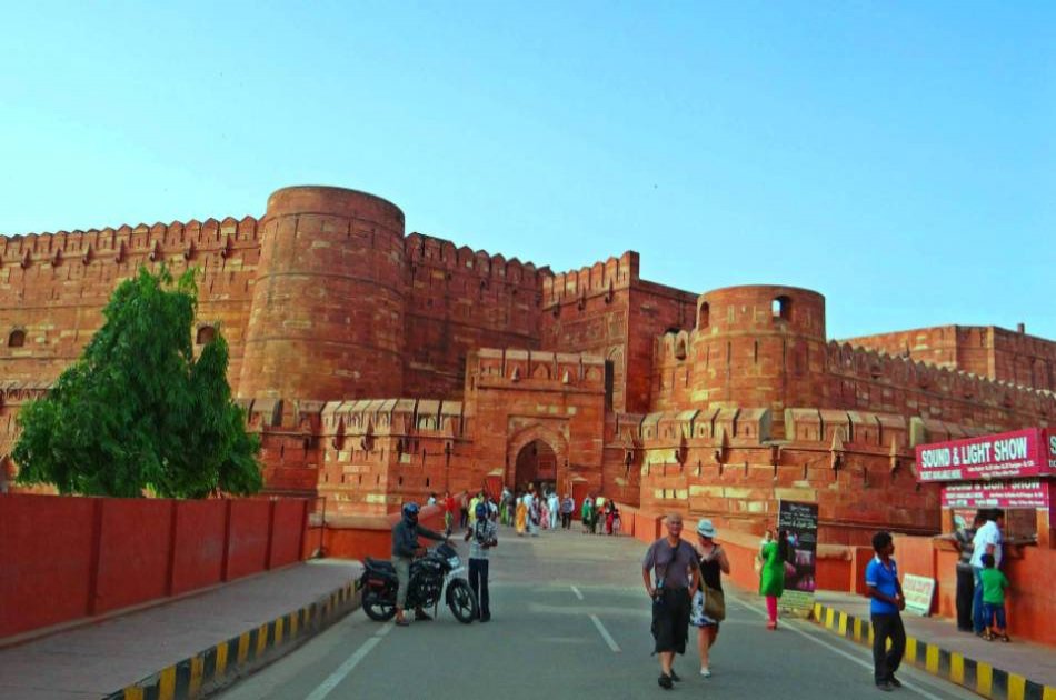 3 Day Tour of Agra, Jaipur & Delhi Includes Accommodation And Private Car