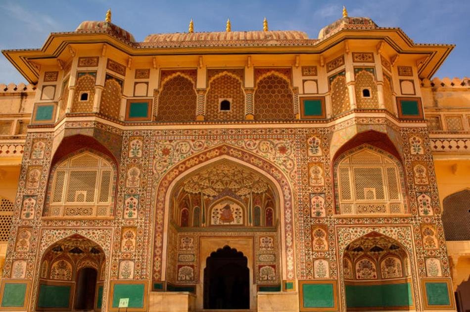 Explore Agra From Jaipur And Drop At New Delhi With Transport