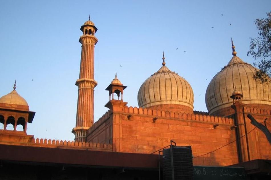 Explore Agra From Jaipur And Drop At New Delhi With Transport