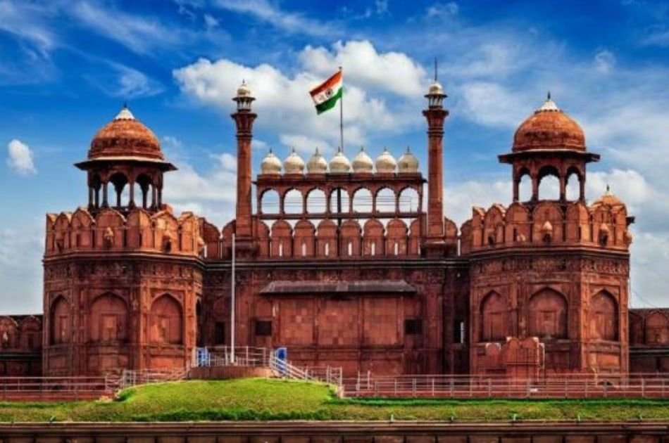 Explore Agra From Jaipur And Drop At New Delhi With Transport