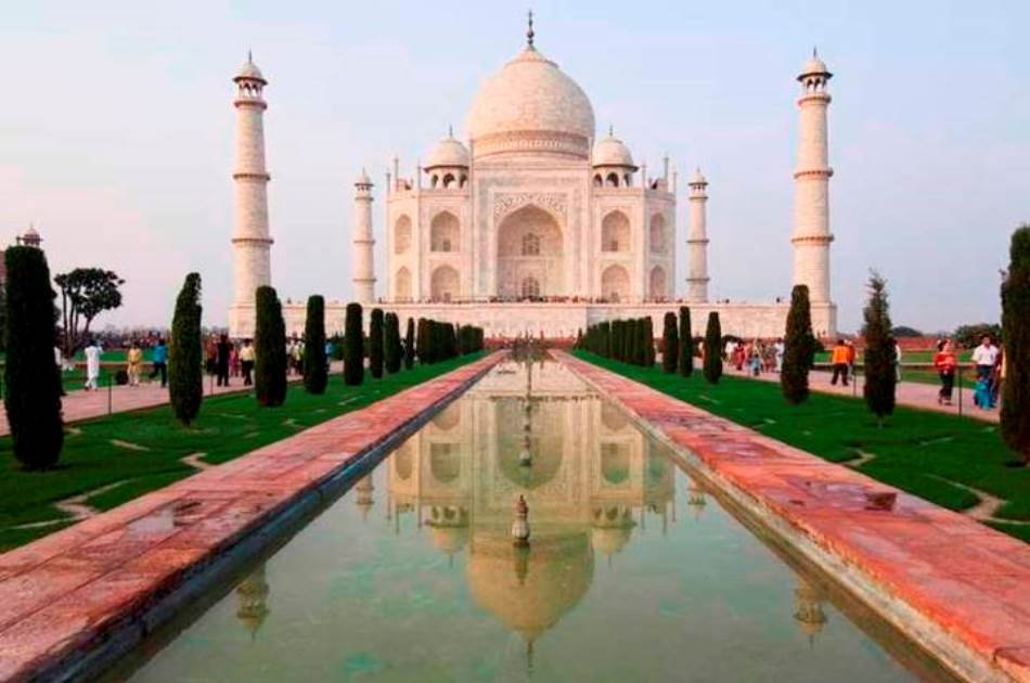 Explore Agra From Jaipur And Drop At New Delhi With Transport