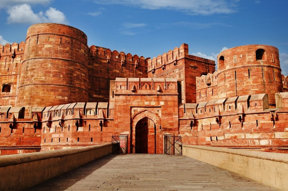 Private Day Tour of Agra From New Delhi with Taj Mahal & Agra Fort