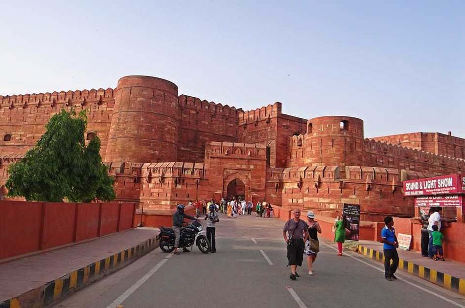 Private Guided Same Day Agra Trip from Delhi