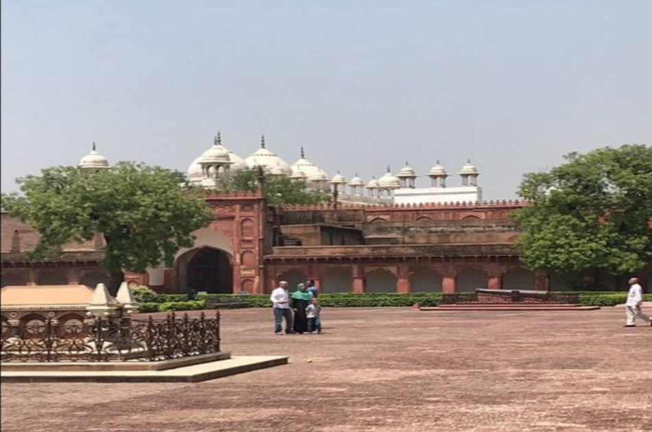 Private  Taj Mahal Day Tour From Delhi By Car