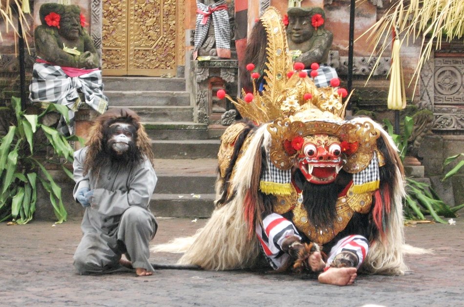 Bali's Mount Batur, Barong Dance, & Penglipuran Village Tour