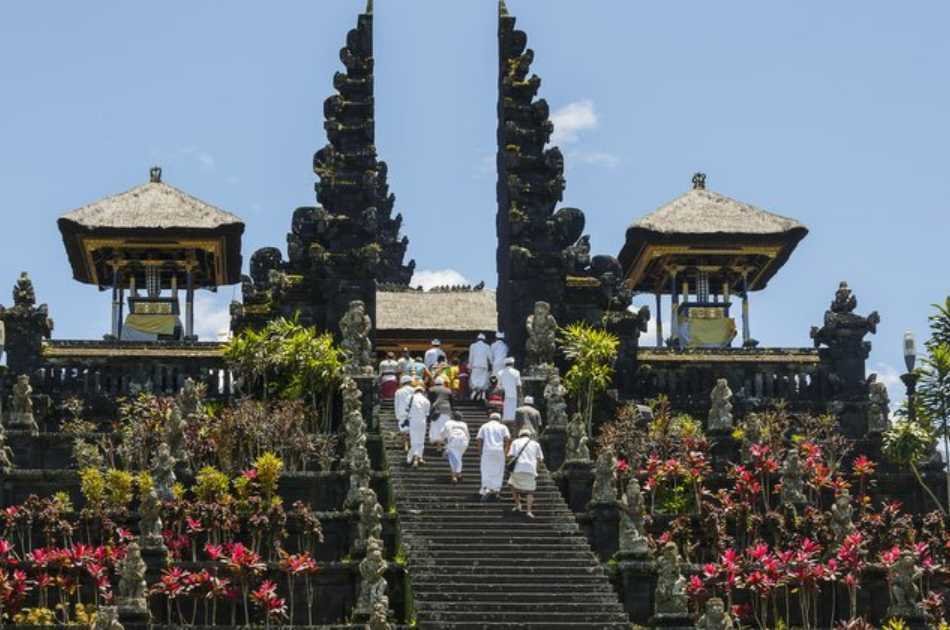 Balis great Water Temples and rice terraces