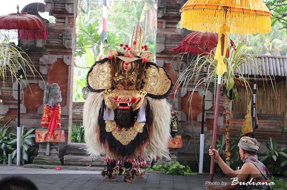 Barong and Trance Keris Dance Show & Tour