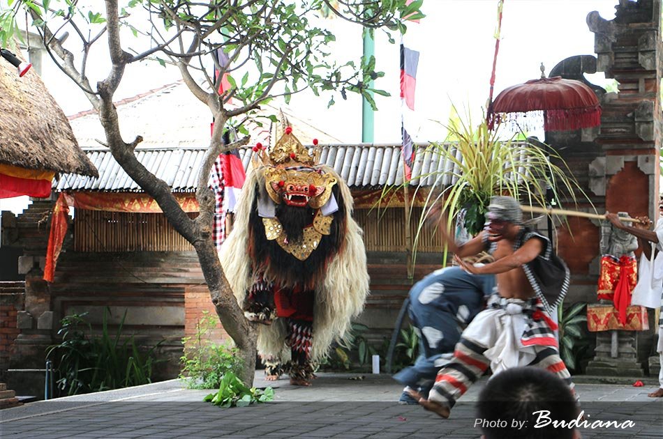 Barong and Trance Keris Dance Show & Tour