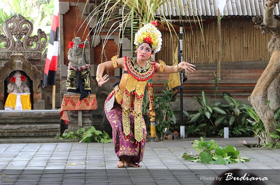 Barong and Trance Keris Dance Show & Tour