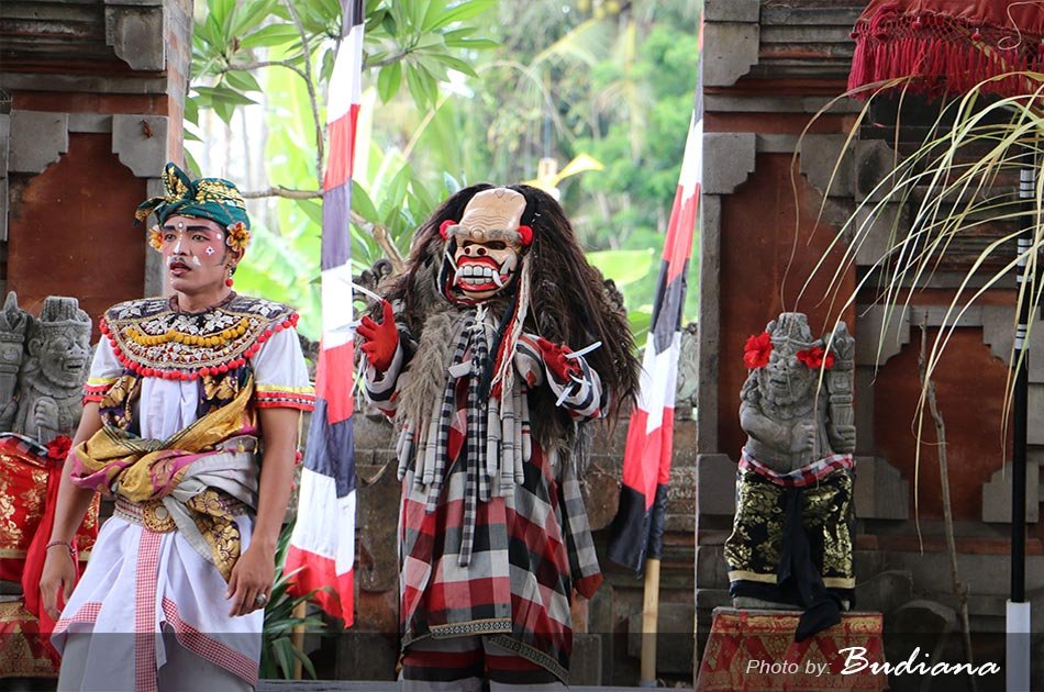 Barong and Trance Keris Dance Show & Tour