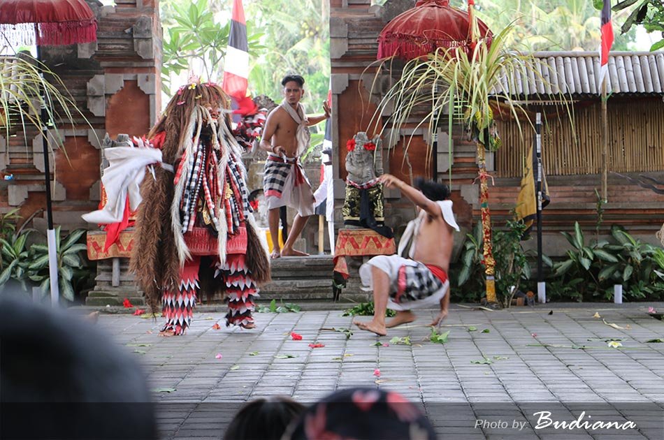 Barong and Trance Keris Dance Show & Tour