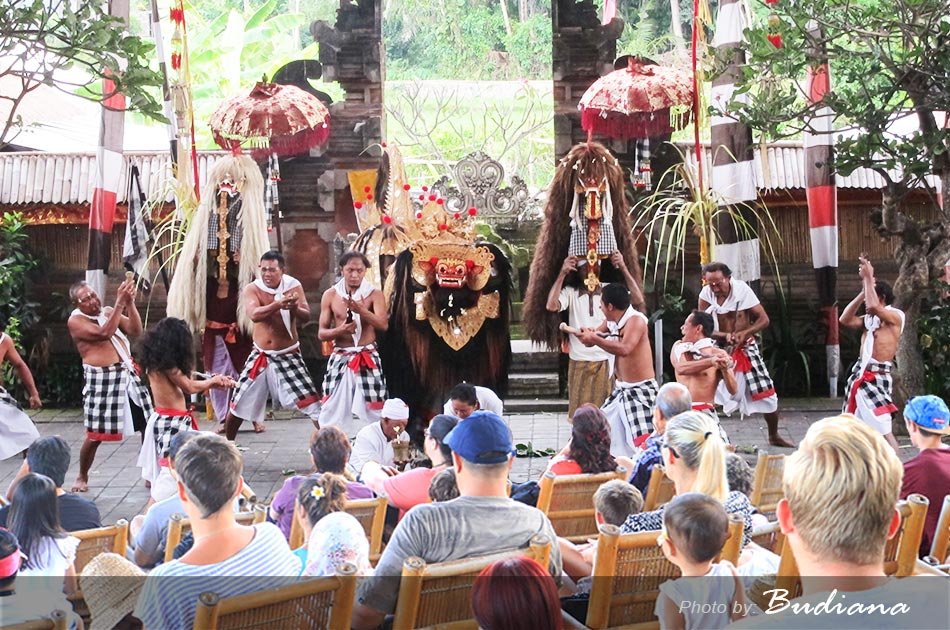 Barong and Trance Keris Dance Show & Tour