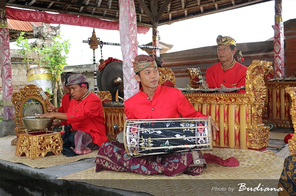 Barong and Trance Keris Dance Show & Tour