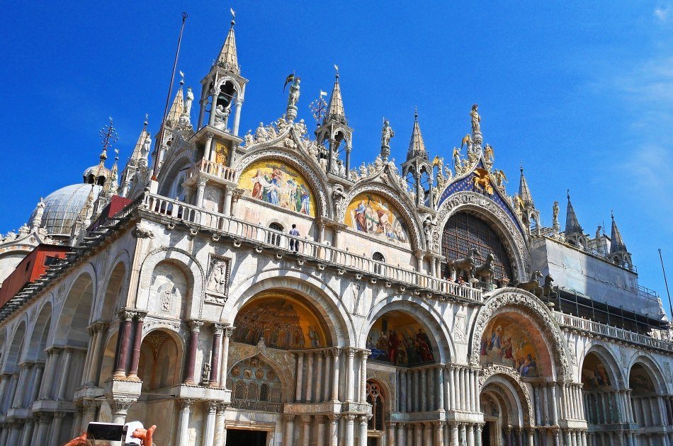 Byzantine Venice Walking Tour & Skip the Line at St. Mark's Basilica