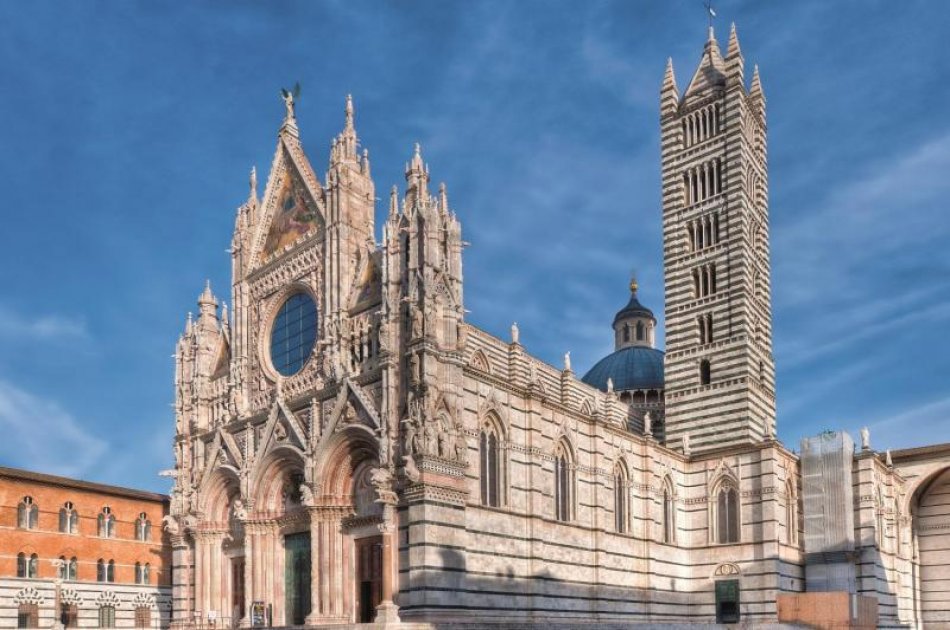 Guided Walking Tour of beautiful Siena