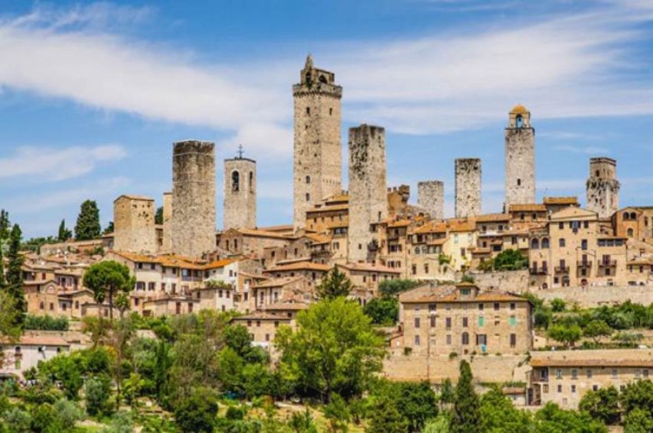 Siena, San Gimignano and Pisa Tour with Lunch