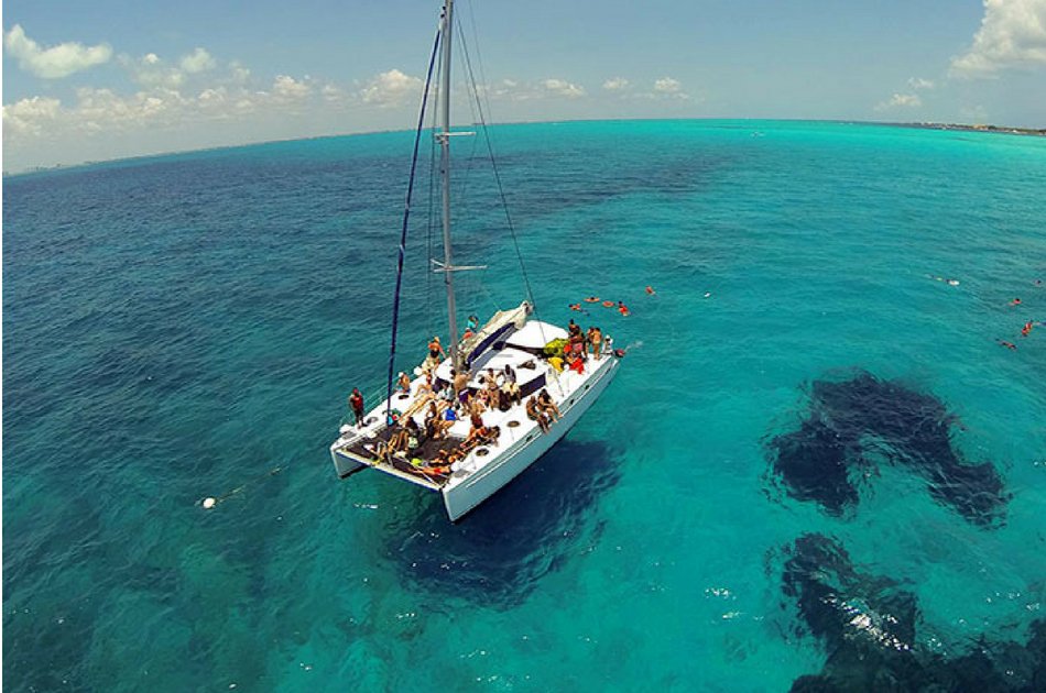 7 Hour Catamaran Private Tour on The Lady Caroline (up to 30 people)