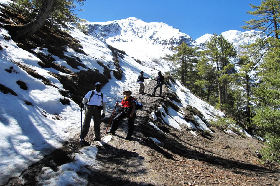 Annapurna Circuit 21 Day Trek- A Classic Annapurna Trek