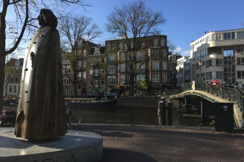 Historical Jewish Cultural Quarter Guided Tour in Amsterdam