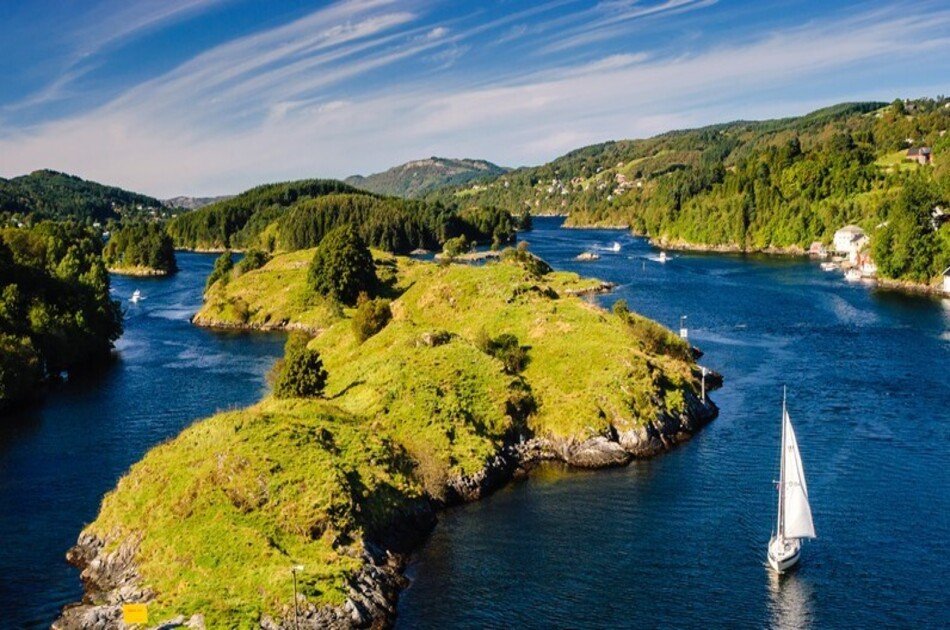 Bergen Fjord Cruise to Alversund Streams