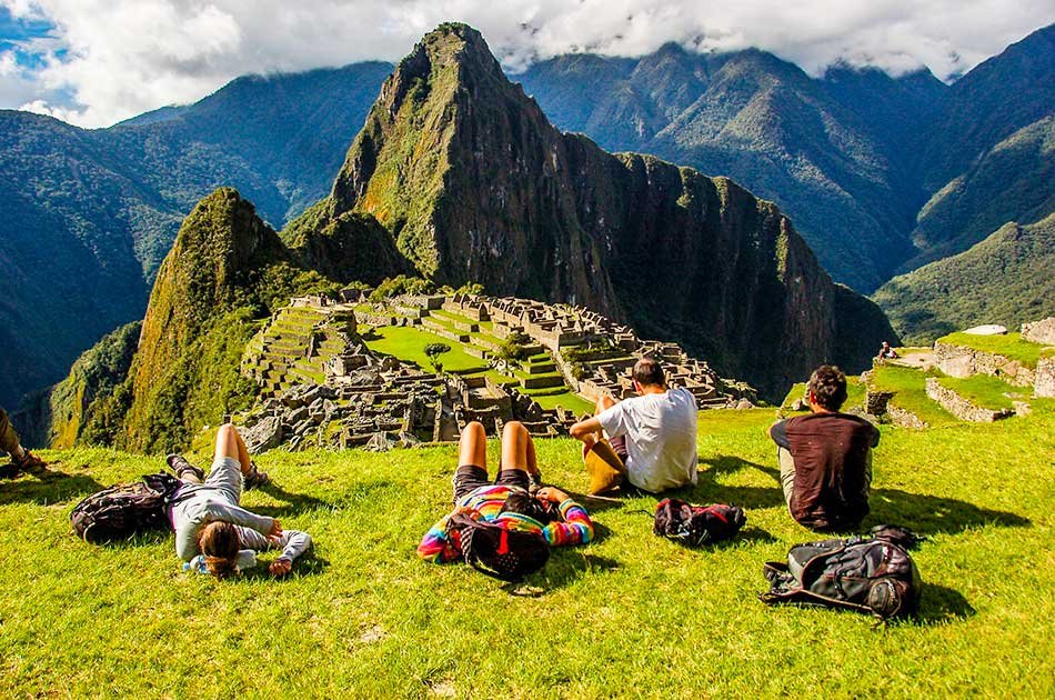 Machu Picchu Rainbow mountain Package 6D/5N