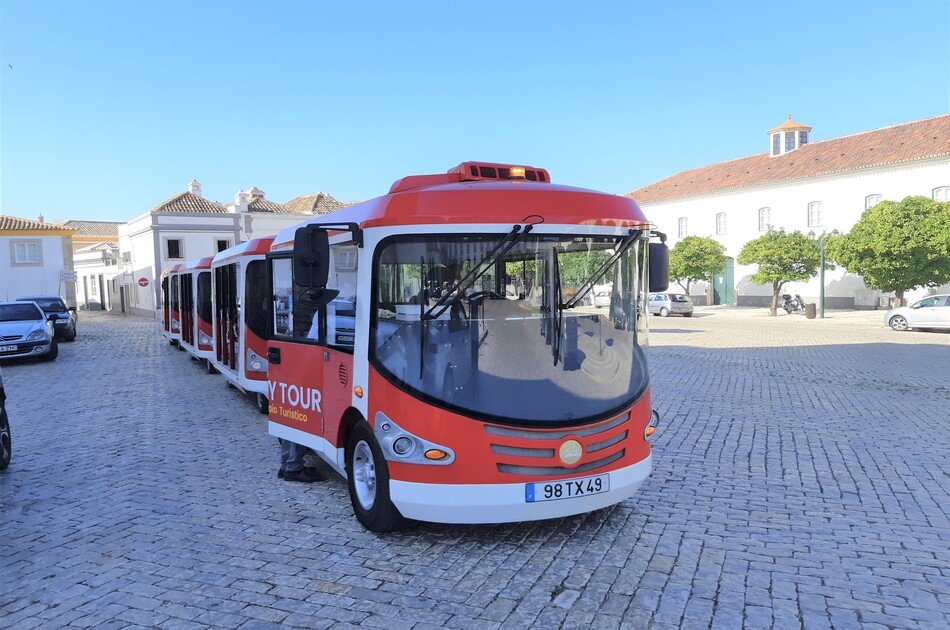 Faro: Hop On Hop Off City Tour by Tourist Train