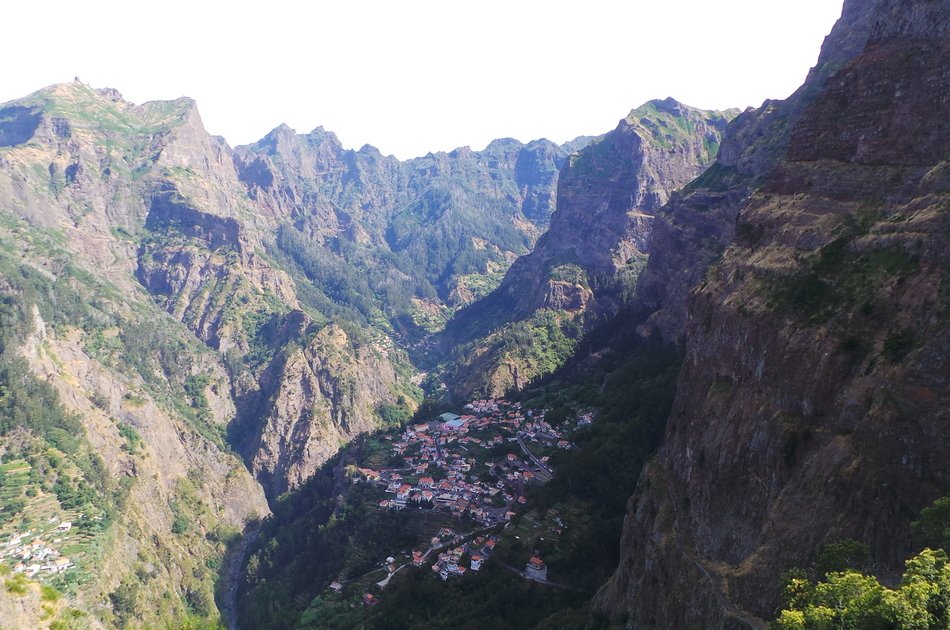 Nun's Valley & Pico Do Arieiro - Open Roof 4x4 Tour