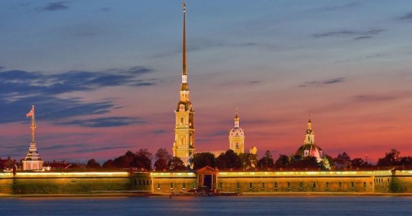 St. Petersburg Half-Day City Tour Including Walking Tour to Peter and Paul Fortress