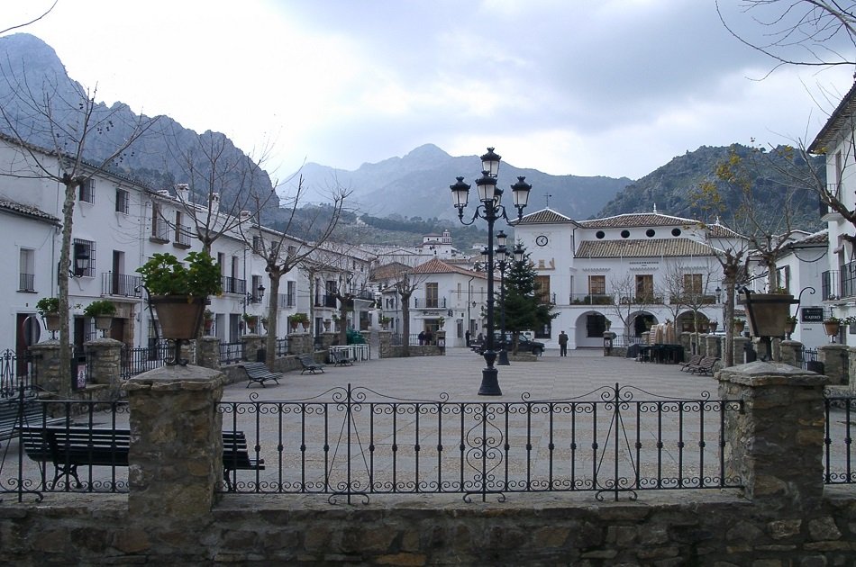 Full Day Private Tour: White Villages and Ronda from Seville