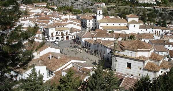 Full Day Private Tour: White Villages and Ronda from Seville