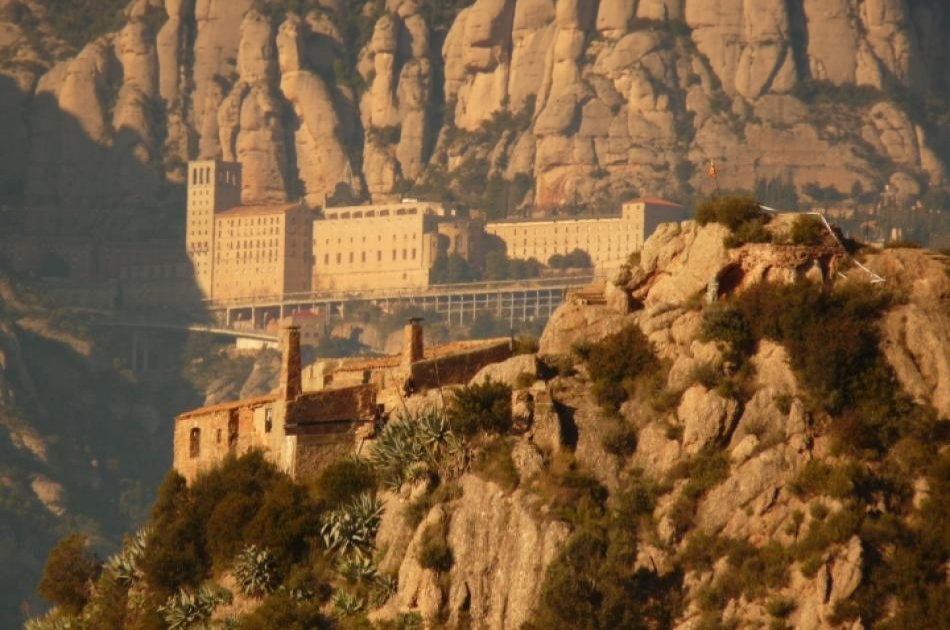 Montserrat Mountain Small Group Tour From Barcelona