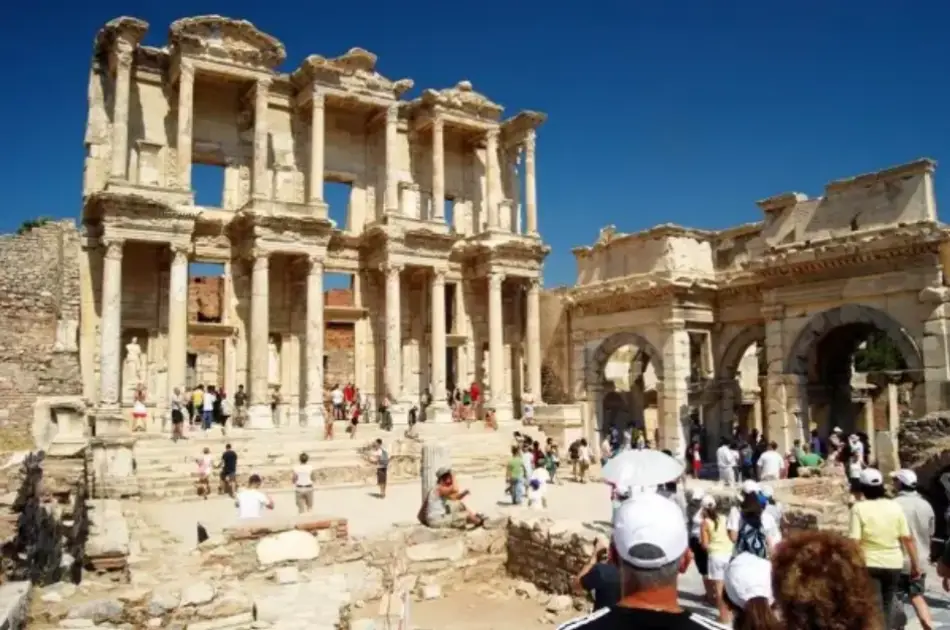 3-Day Mini Historic Aegean Tour From Izmir: Kusadasi, Ephesus And Pamukkale