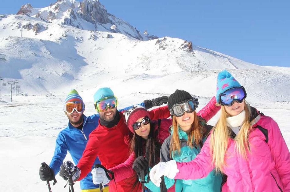 Erciyes (Argaeus) Mountain Full Day Ski Tour from Cappadocia