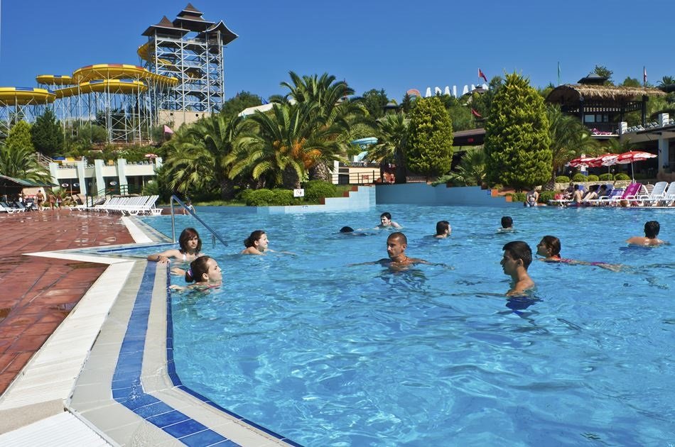 Family Fun Ephesus and Water Park Group Tour From Kusadasi