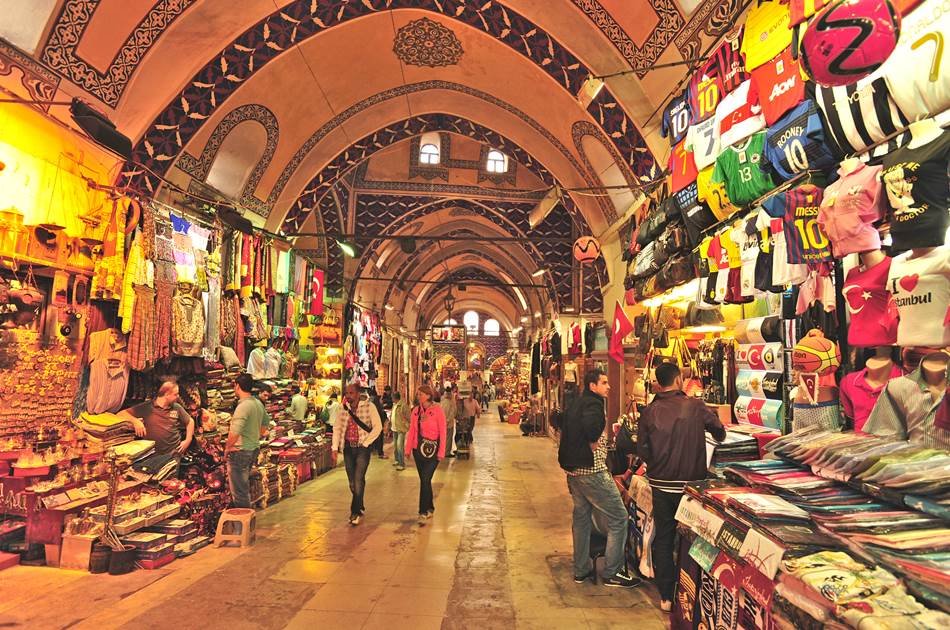 Half Day Group Tour of Hagia Sophia and Topkapi Palace in Istanbul