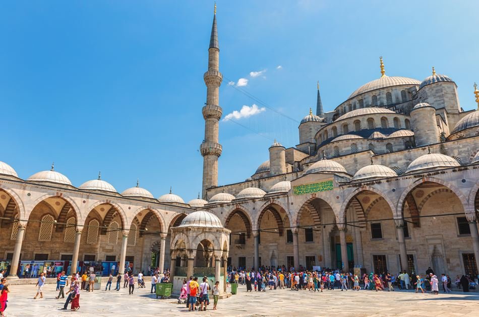 Half Day Group Tour of Hagia Sophia and Topkapi Palace in Istanbul