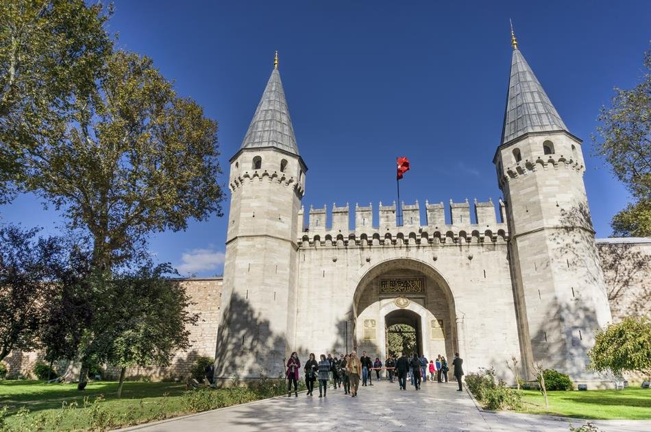 Half Day Group Tour of Hagia Sophia and Topkapi Palace in Istanbul