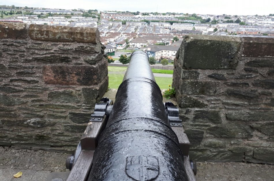 Derry Walls Private Walking Tour