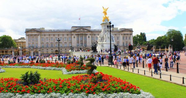 Buckingham Palace Private Tours for Perfect Royal Pomp and Ceremony